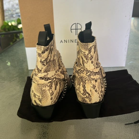 - Anine Bing Ankle Boots - Picture 3 of 12